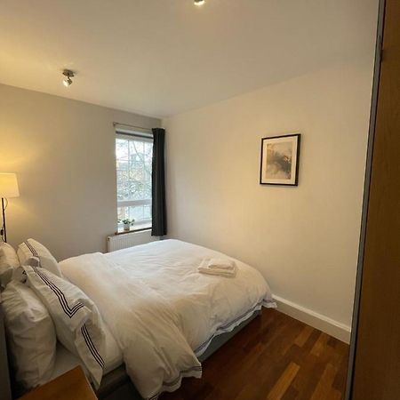 Spacious Flat Opposite The Oval Lägenhet London Exteriör bild