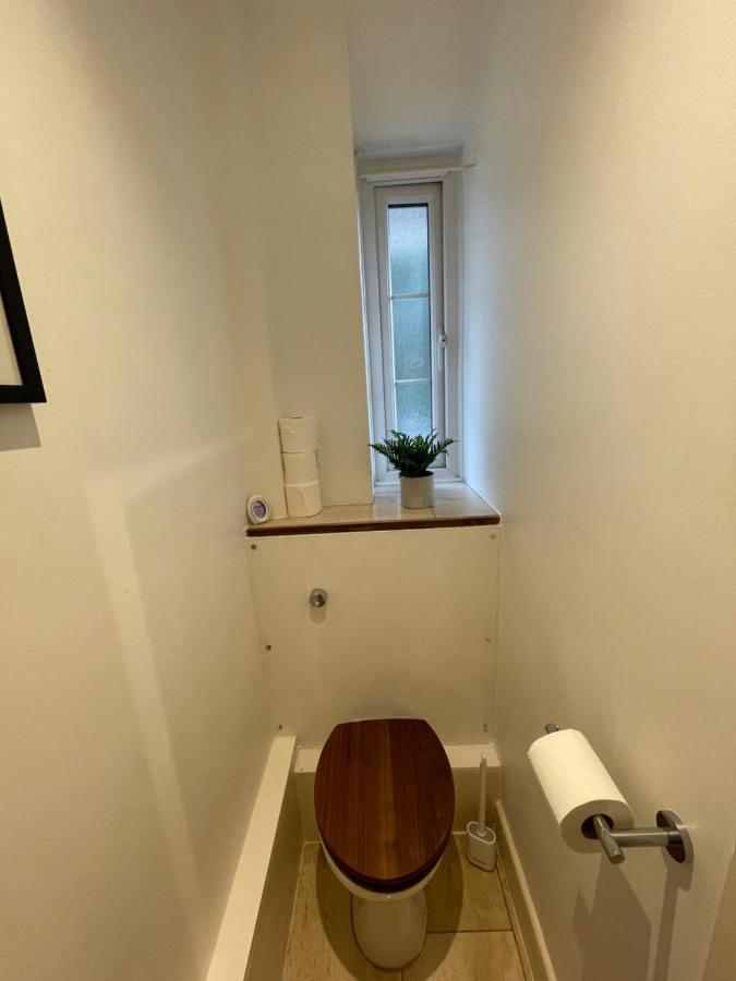 Spacious Flat Opposite The Oval Lägenhet London Exteriör bild